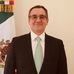 Jose Borjon Headshot
